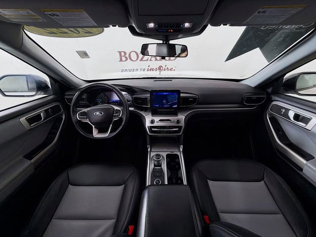 Certified 2022 Ford Explorer XLT w/ Equipment Group 202A image 31