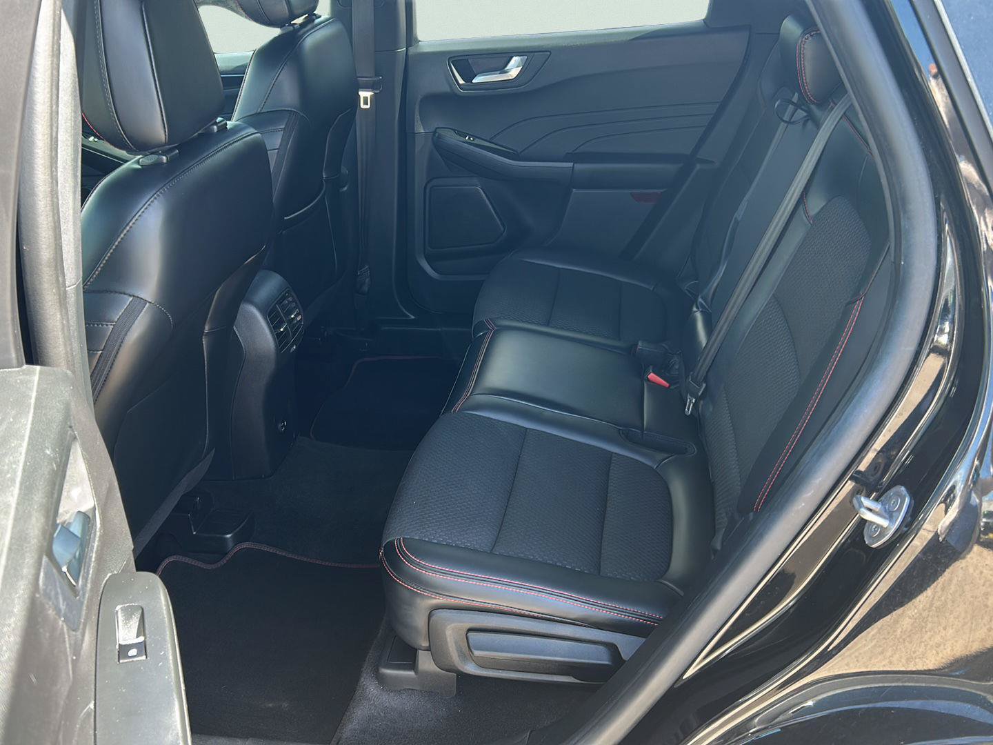 Certified 2023 Ford Escape ST-Line FWD image 18