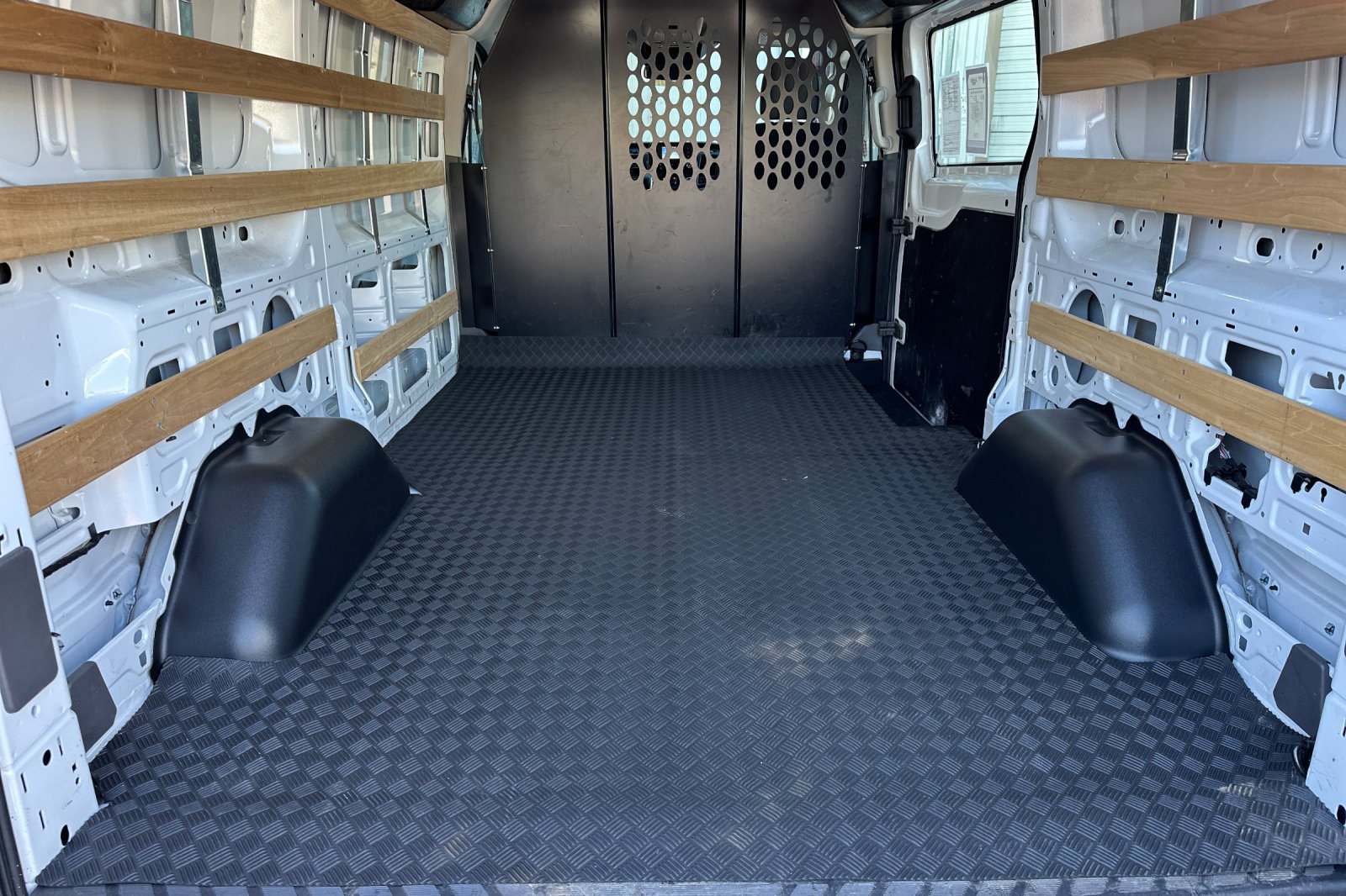 Certified 2025 Ford Transit 250 Low Roof w/ Exterior Upgrade Package RWD image 14