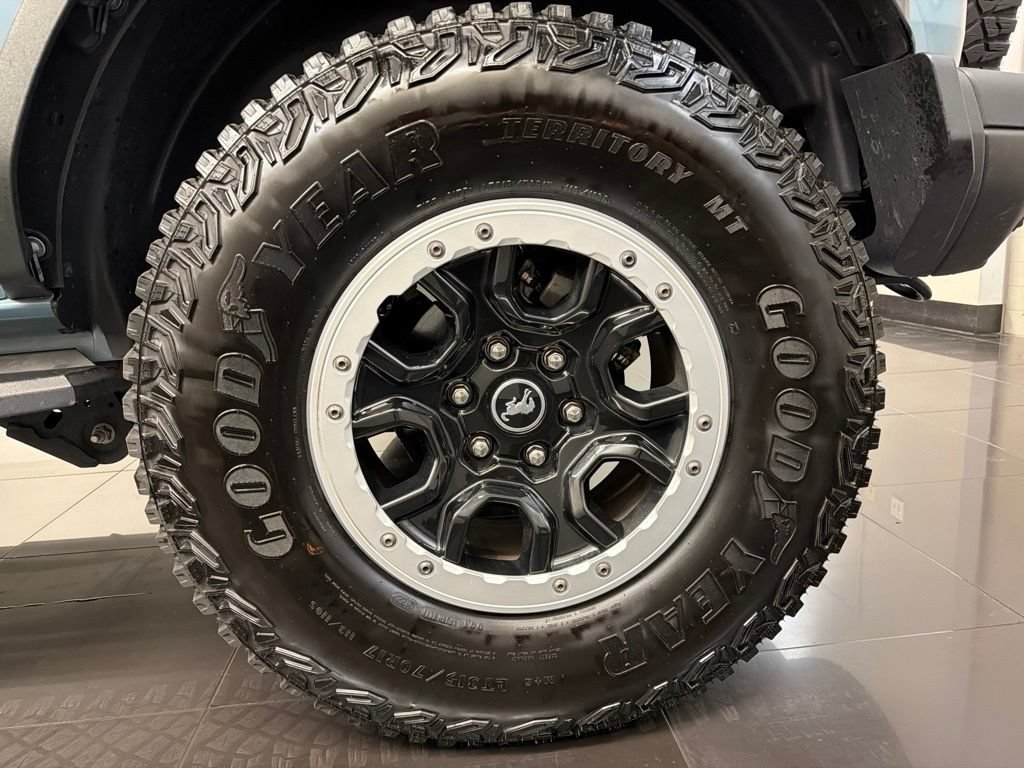 Certified 2023 Ford Bronco Badlands w/ Sasquatch Package AWD/4WD image 7