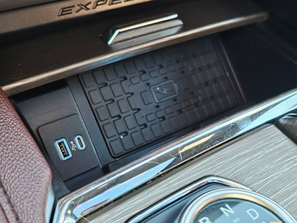Certified 2024 Ford Expedition Limited AWD/4WD image 30