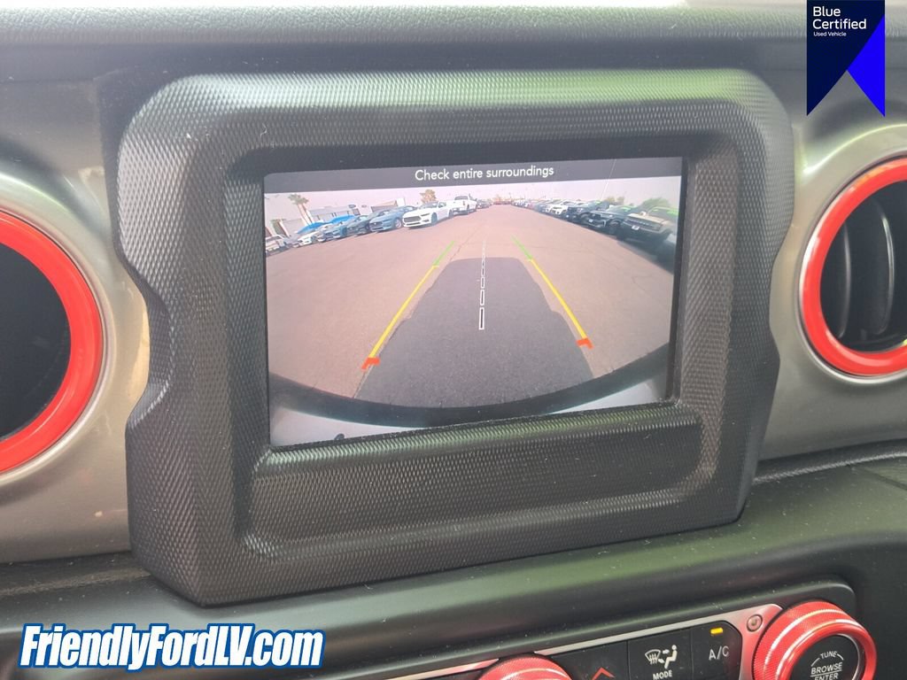 Used 2020 Jeep Wrangler Unlimited Sahara AWD/4WD image 25