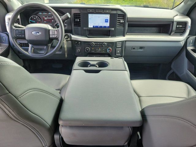 Certified 2024 Ford F550 2WD Crew Cab Super Duty image 17
