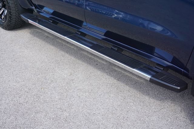 Used 2021 Chevrolet Silverado 1500 High Country RWD image 17