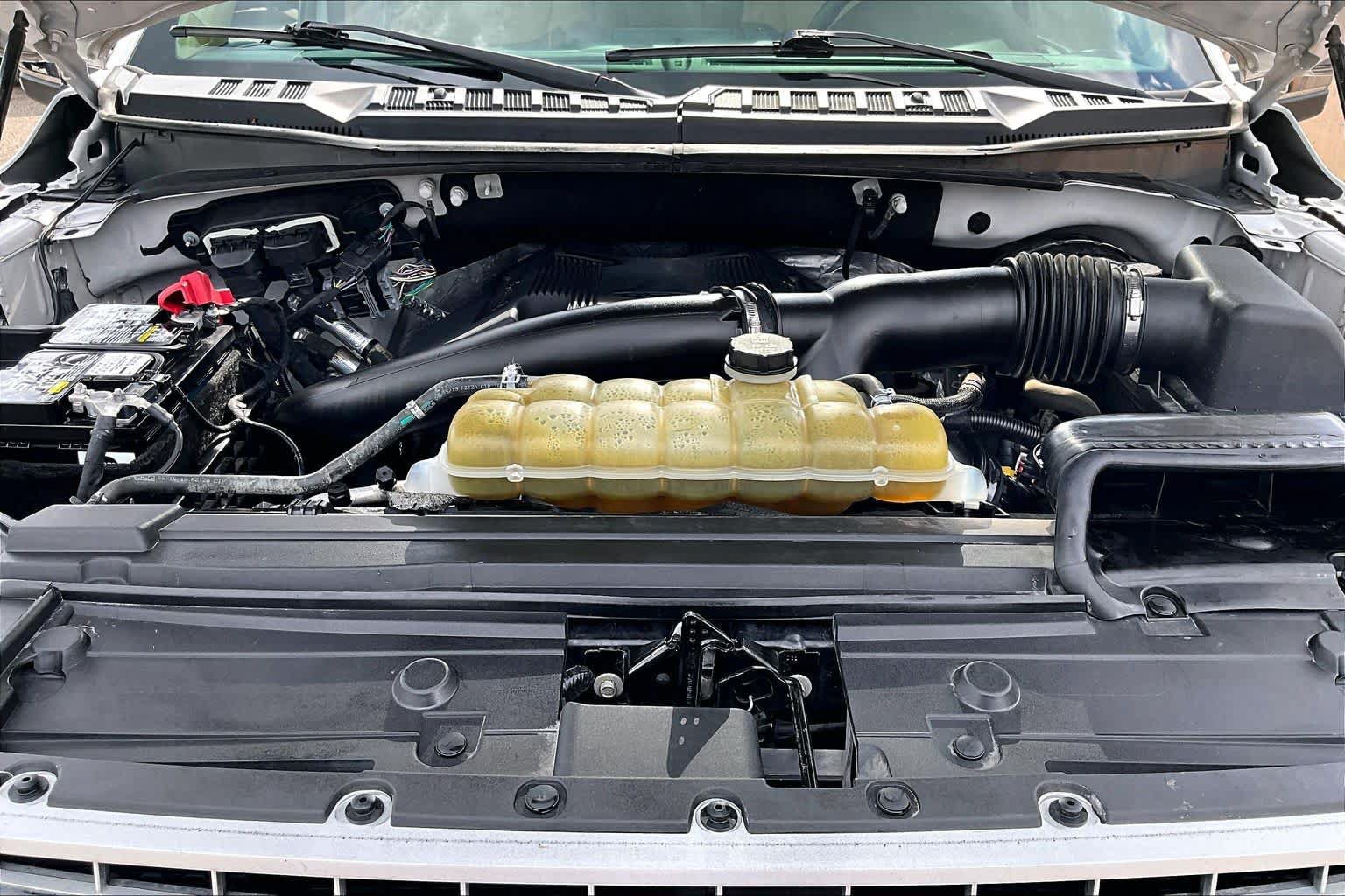 Certified 2019 Ford F150 Lariat RWD image 32