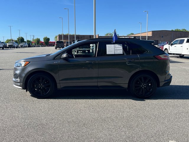 Certified 2020 Ford Edge ST-Line w/ Cold Weather Package FWD image 2