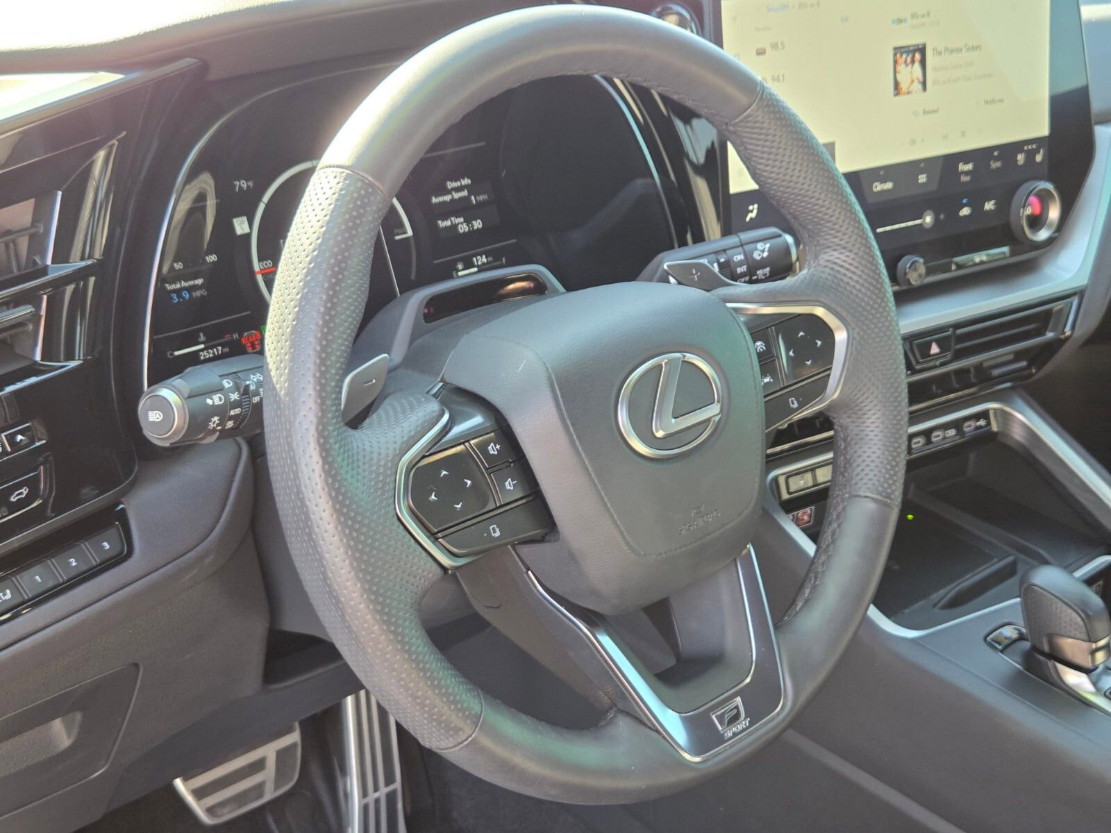 Used 2024 Lexus TX 500h AWD w/ Technology Package image 19