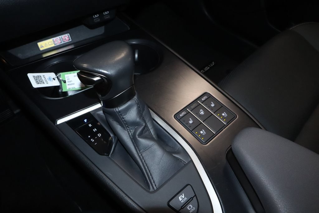 Used 2023 Lexus UX 250h AWD w/ Accessory Package (Z1) image 33