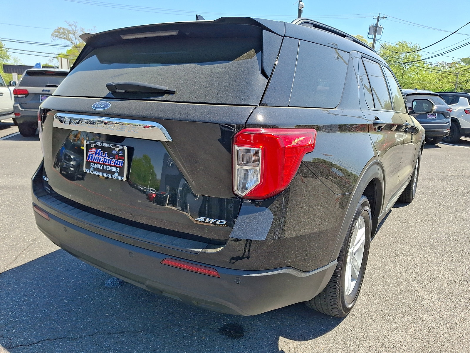 Certified 2024 Ford Explorer XLT AWD/4WD image 10