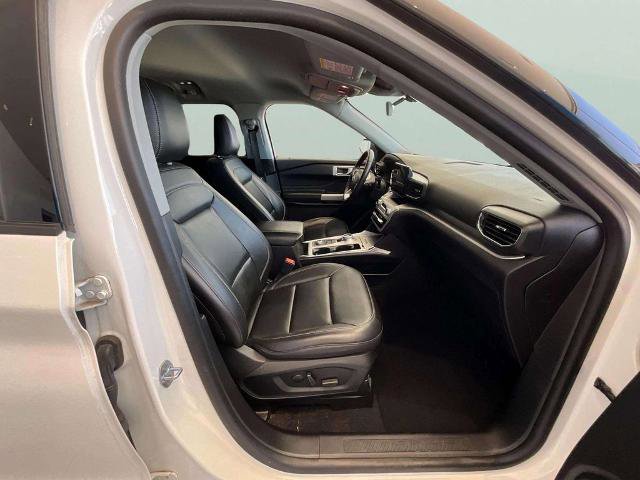 Certified 2021 Ford Explorer XLT w/ Equipment Group 202A AWD/4WD image 22