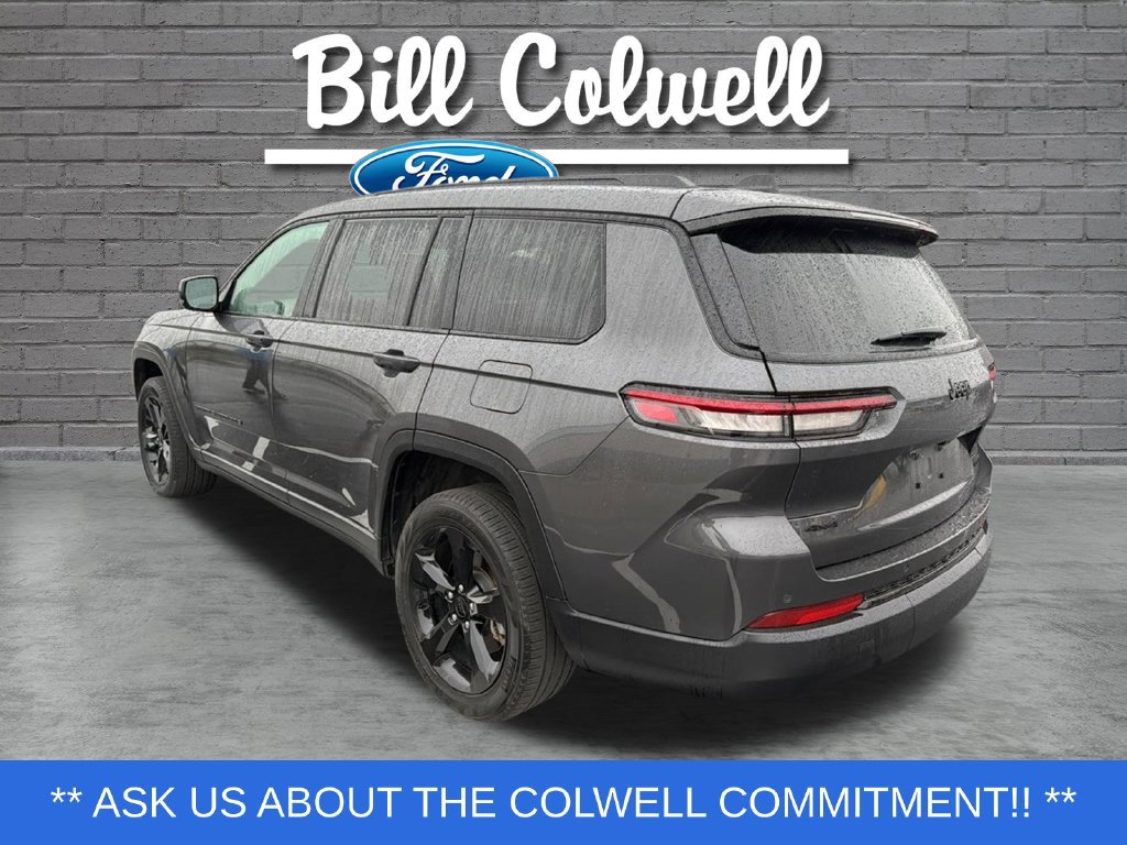 Used 2024 Jeep Grand Cherokee L Limited w/ Black Appearance Package AWD/4WD image 5