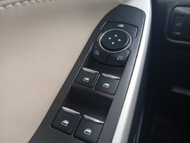 Certified 2023 Ford Explorer XLT w/ Equipment Group 202A RWD image 9