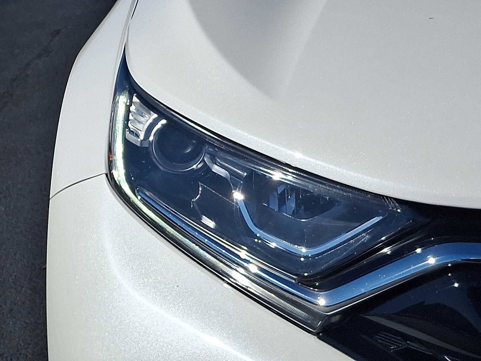 Used 2020 Honda CR-V LX image 9