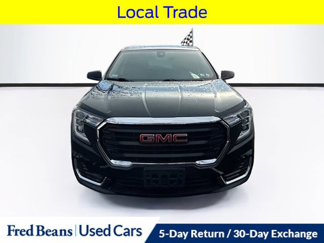 Used 2022 GMC Terrain SLE image 2