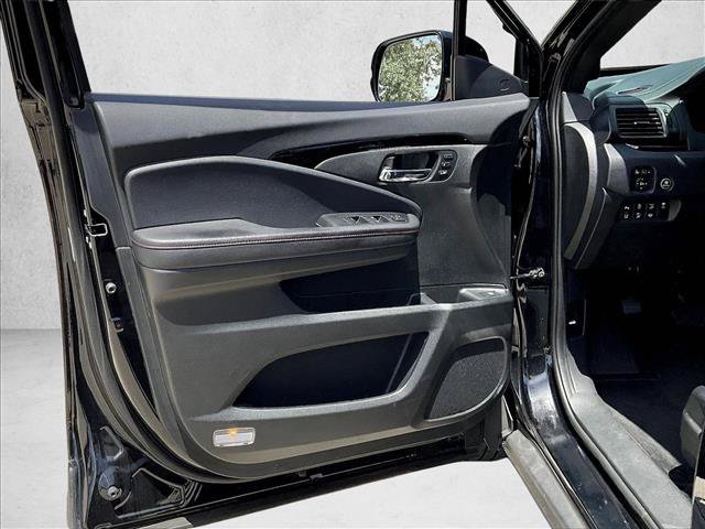 Used 2024 Honda Ridgeline Black Edition image 17