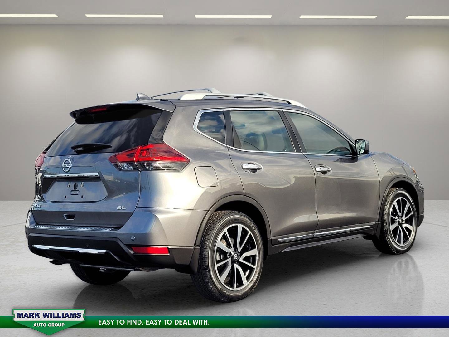 Used 2019 Nissan Rogue SL w/ Premium Package image 5