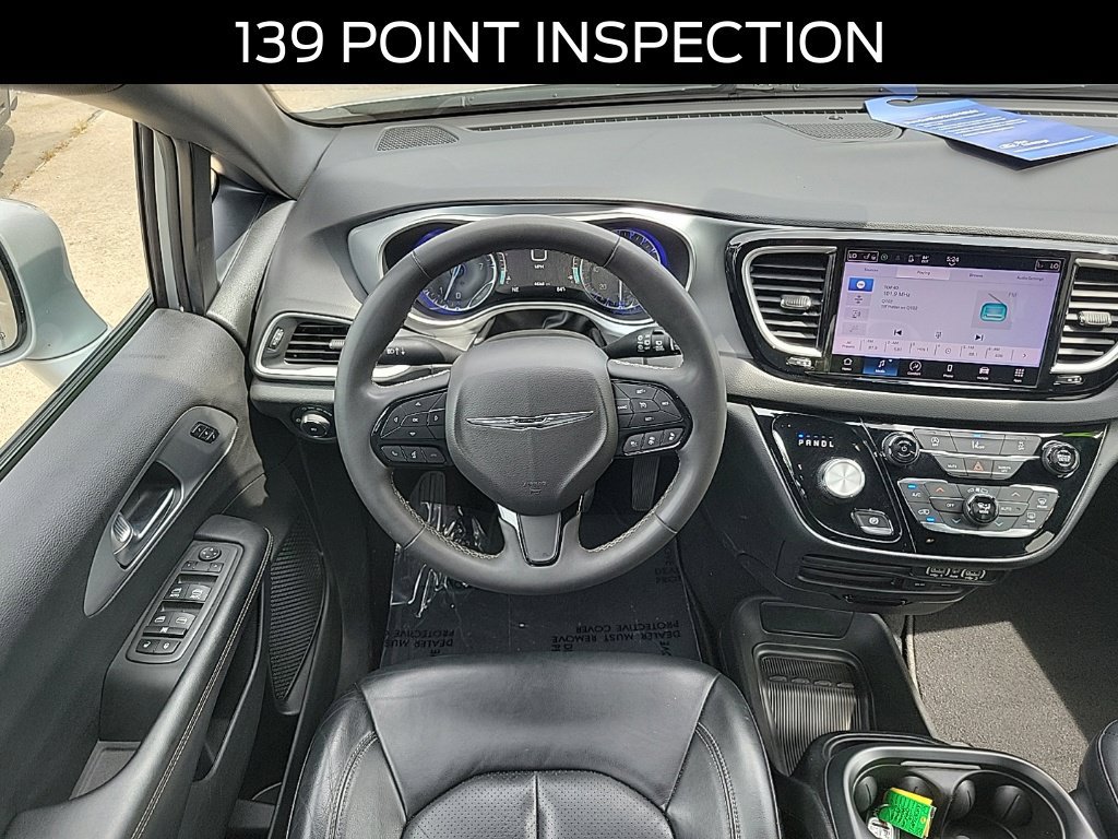 Used 2022 Chrysler Pacifica Touring-L w/ S Appearance Package FWD image 10