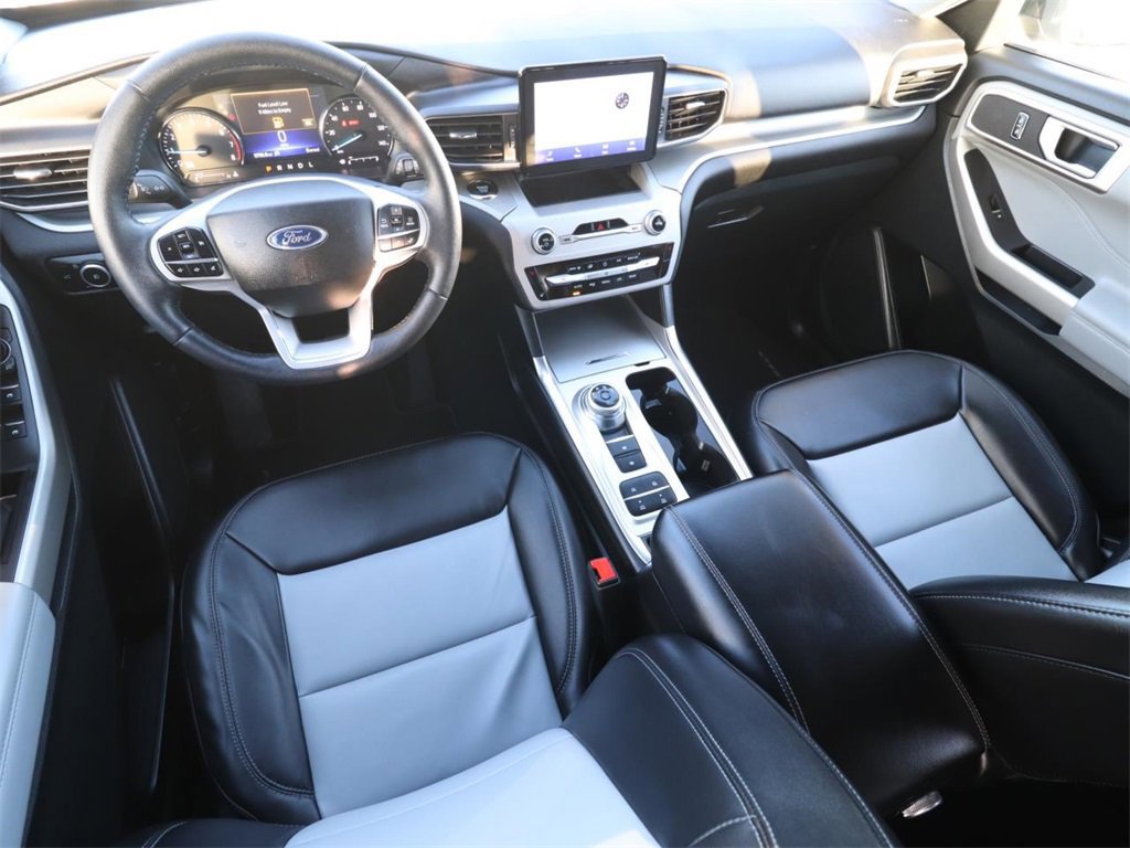 Certified 2023 Ford Explorer XLT w/ Equipment Group 202A image 10