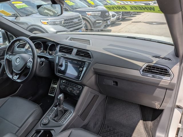 Used 2020 Volkswagen Tiguan SE R-Line AWD/4WD image 24