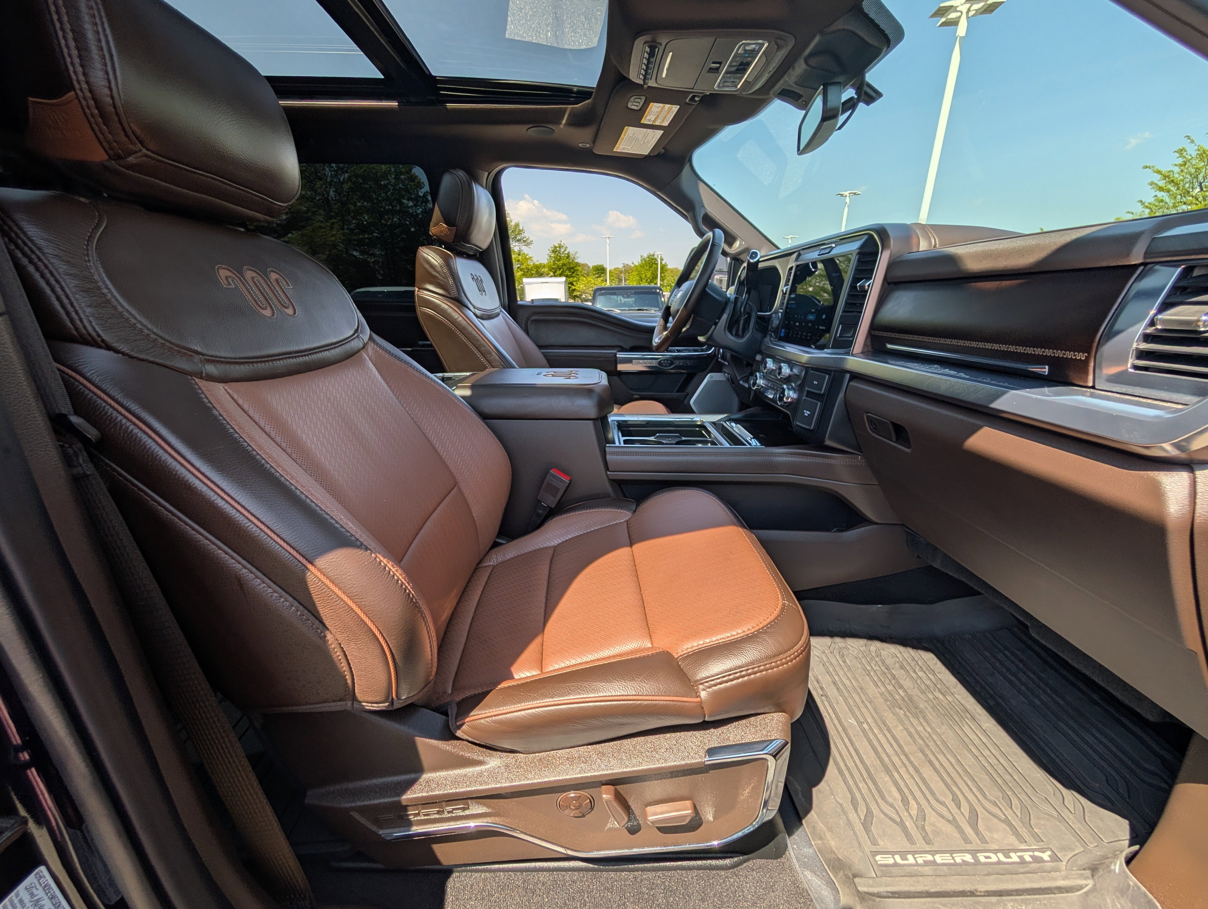 Certified 2025 Ford F250 King Ranch AWD/4WD image 10