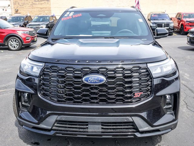 Certified 2026 Ford Explorer ST AWD/4WD image 5