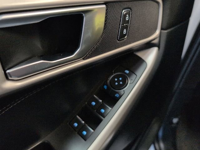 Certified 2021 Ford Explorer XLT image 16