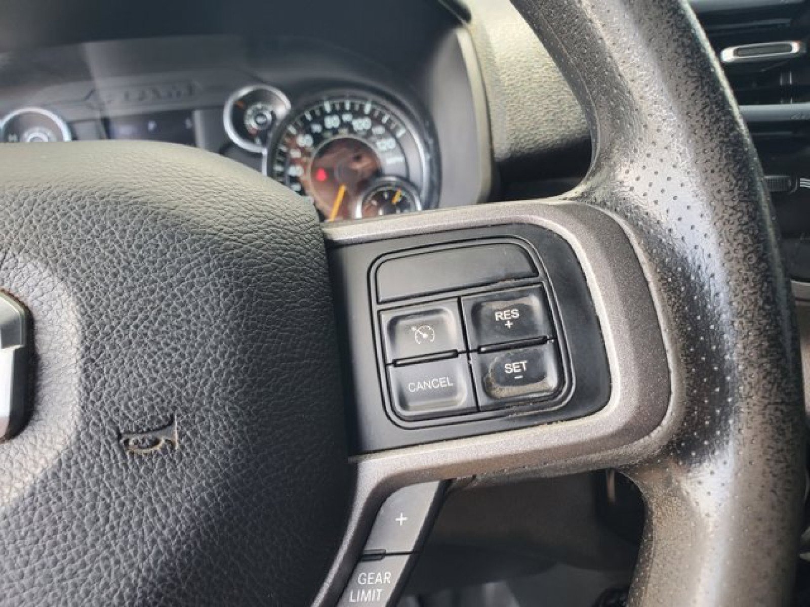 Used 2021 RAM 2500 Tradesman w/ Chrome Appearance Group AWD/4WD image 17