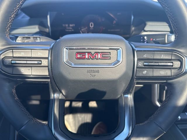 Used 2024 GMC Acadia AT4 w/ Luxury Package image 11