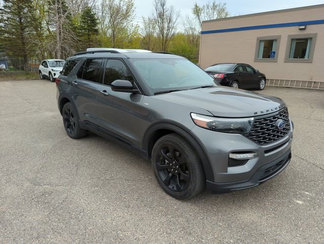 Certified 2023 Ford Explorer ST-Line AWD/4WD image 7