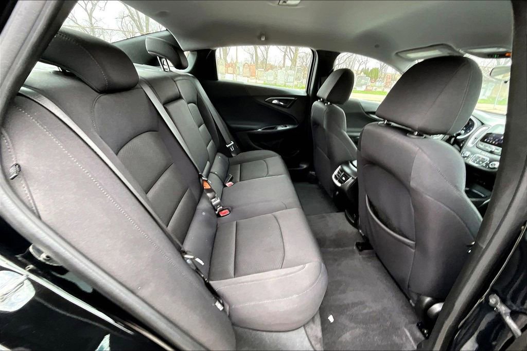 Used 2023 Chevrolet Malibu LT FWD image 25