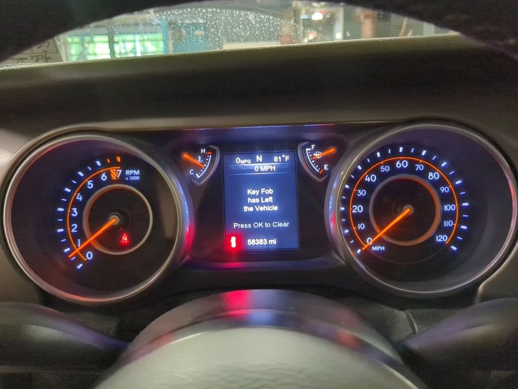 Used 2018 Jeep Wrangler Sport AWD/4WD image 13