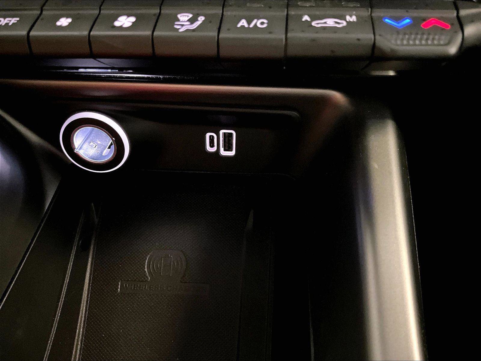 Used 2024 Dodge Hornet R/T Plus w/ R/T Blacktop Package AWD/4WD image 31