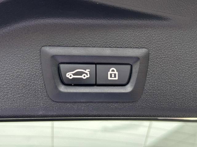 Used 2022 BMW X5 sDrive40i w/ M Sport Package image 17