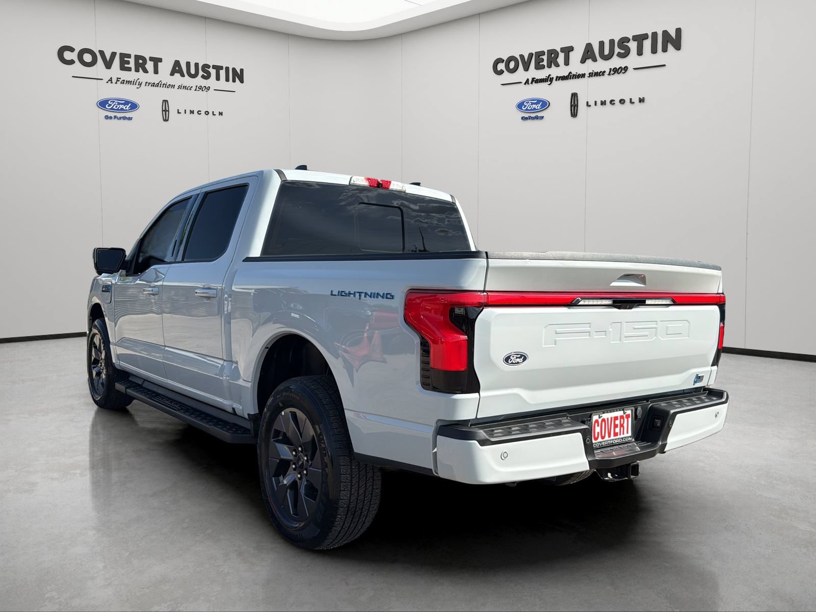 Certified 2024 Ford F150 Lightning Lariat AWD/4WD image 4