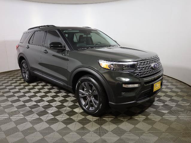 Certified 2024 Ford Explorer XLT w/ Equipment Group 202A AWD/4WD image 4
