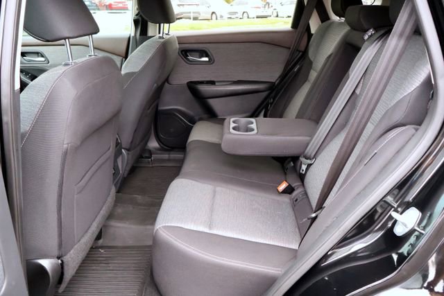 Used 2022 Nissan Rogue SV image 23