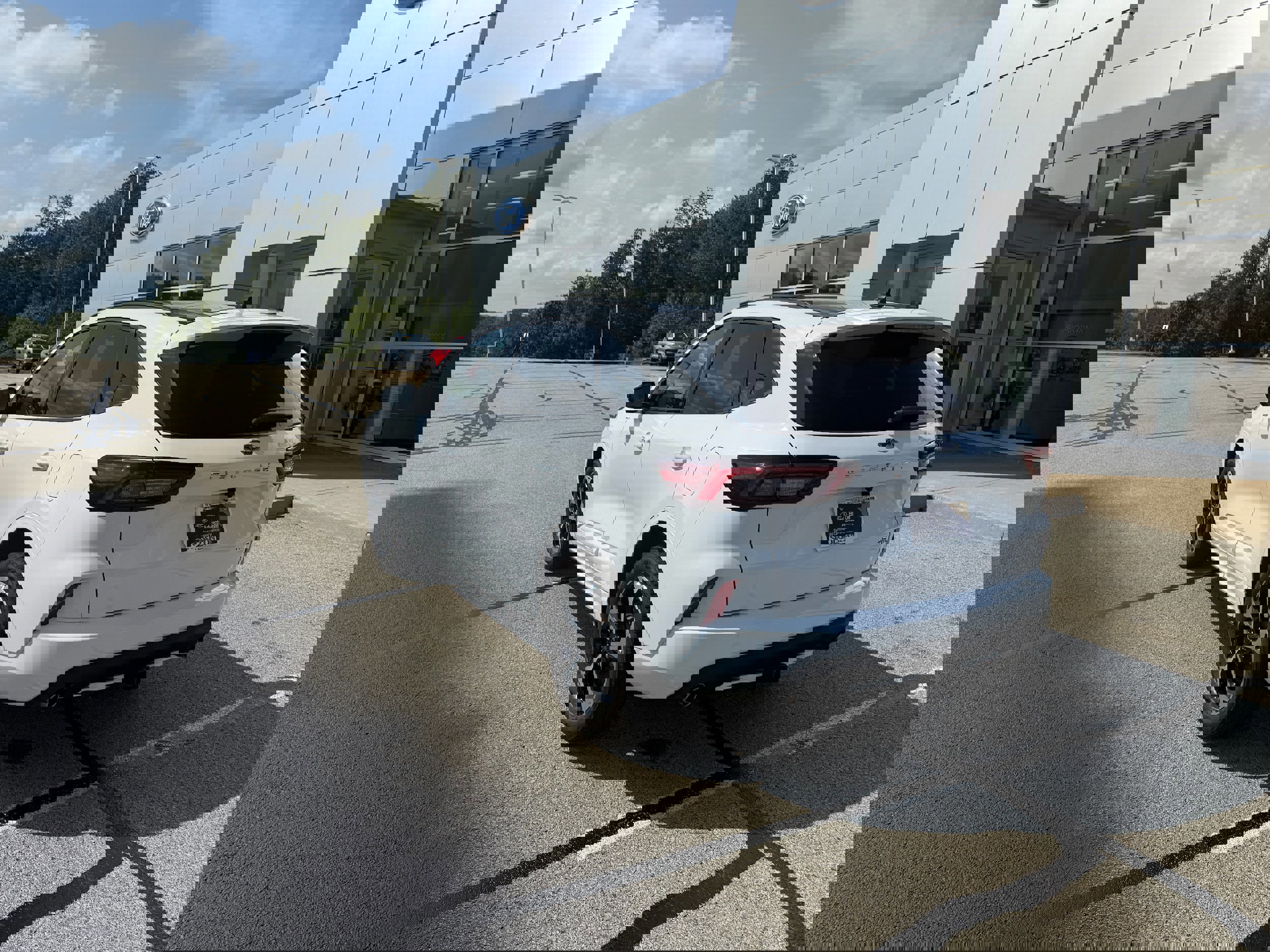 Certified 2023 Ford Escape ST-Line Select w/ Class II Trailer Tow Package image 5