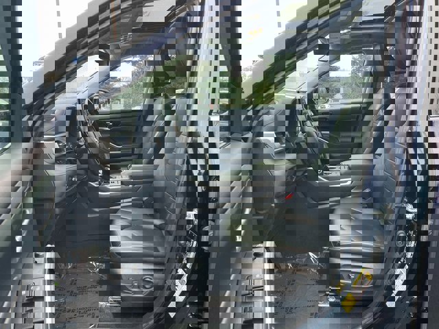 Used 2020 Toyota Highlander XLE image 16