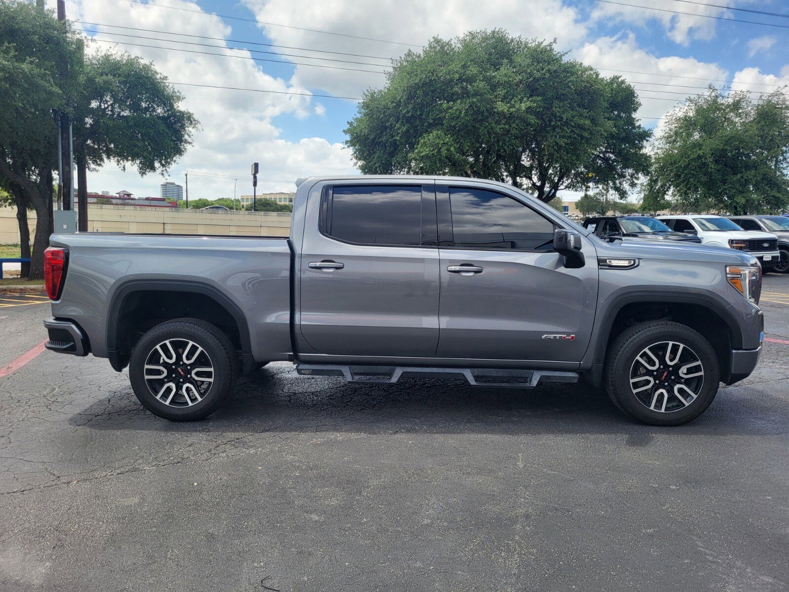 Used 2021 GMC Sierra 1500 AT4 AWD/4WD image 2