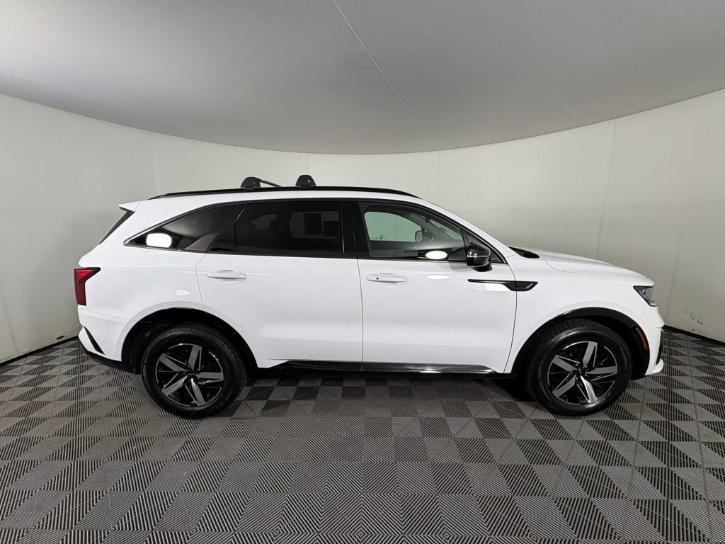 Used 2023 Kia Sorento S w/ Panoramic Sunroof Package image 8