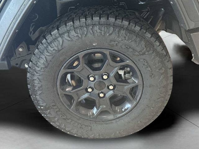 Used 2023 Jeep Wrangler Unlimited w/ Cold Weather Group AWD/4WD image 33