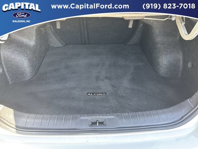 Used 2024 Nissan Altima 2.5 SV FWD image 16