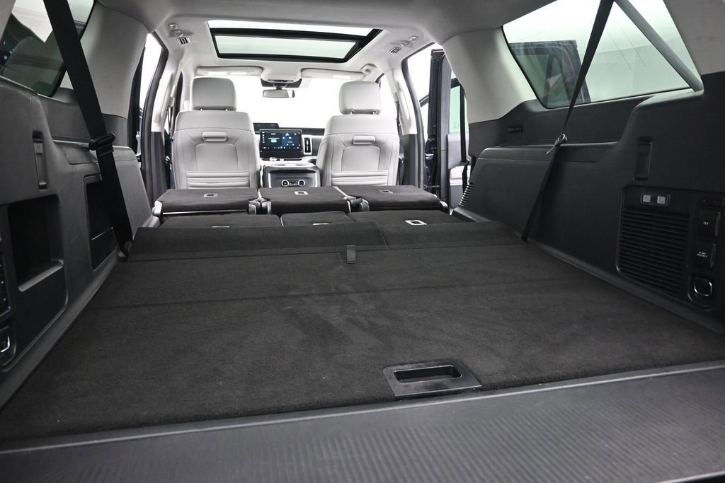 Certified 2025 Ford Expedition Max Active RWD image 27