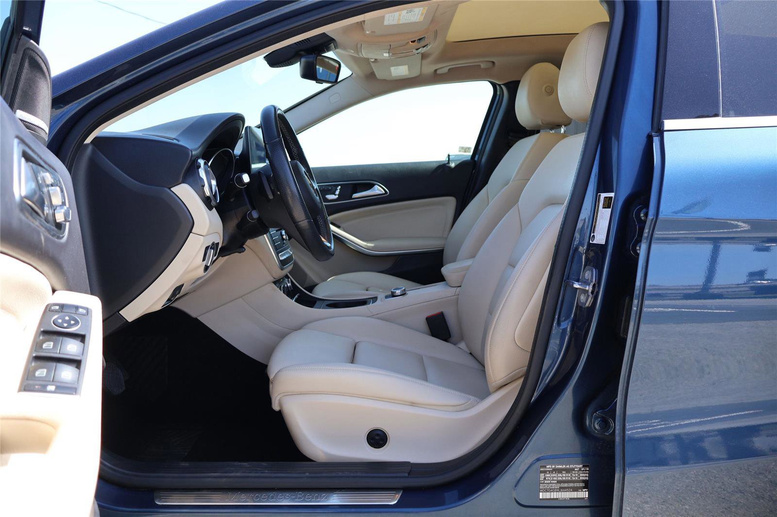 Used 2020 Mercedes-Benz GLA 250 4MATIC image 13