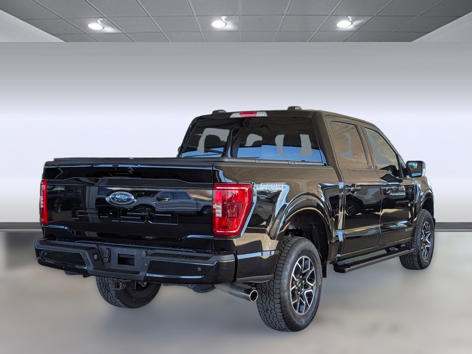 Certified 2023 Ford F150 XLT w/ Equipment Group 302A High image 8