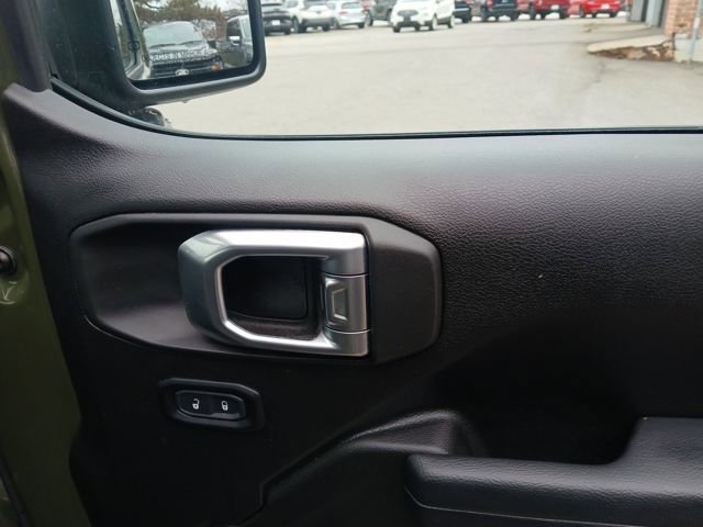 Used 2023 Jeep Wrangler Unlimited Rubicon w/ LED Lighting Group image 58