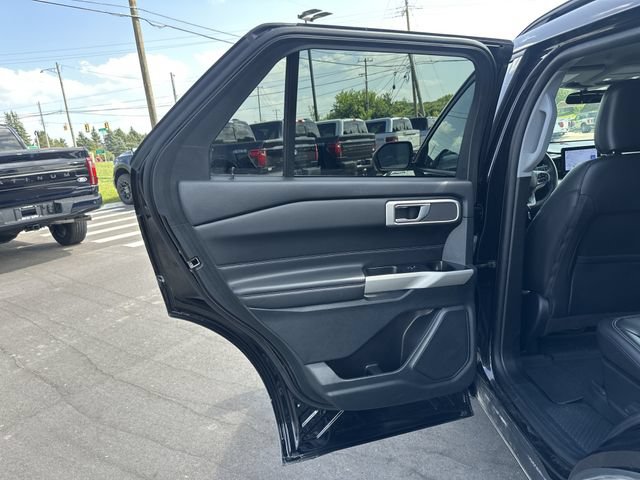 Certified 2023 Ford Explorer XLT w/ Equipment Group 202A AWD/4WD image 21
