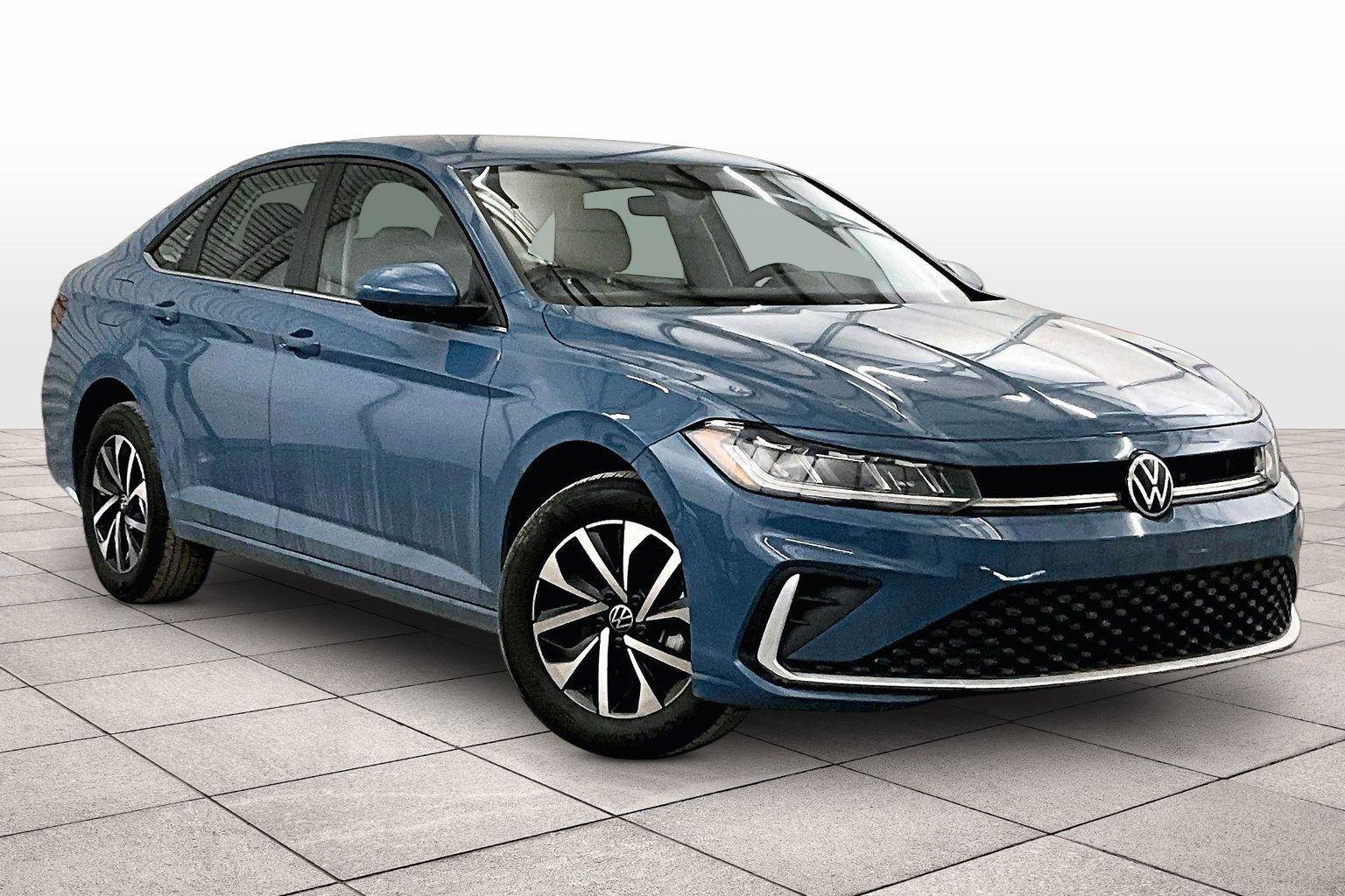 Used 2025 Volkswagen Jetta S image 2