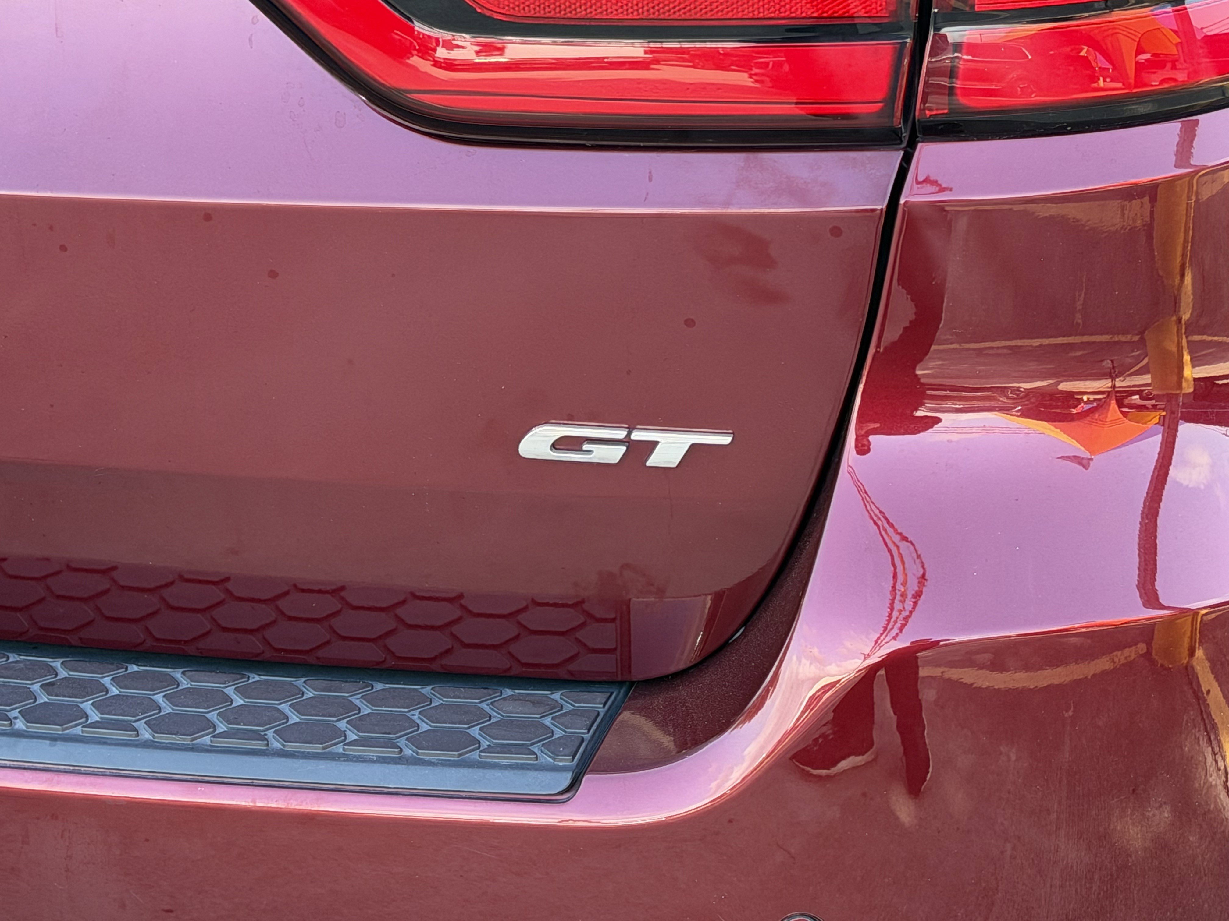 Used 2025 Dodge Durango GT RWD image 6