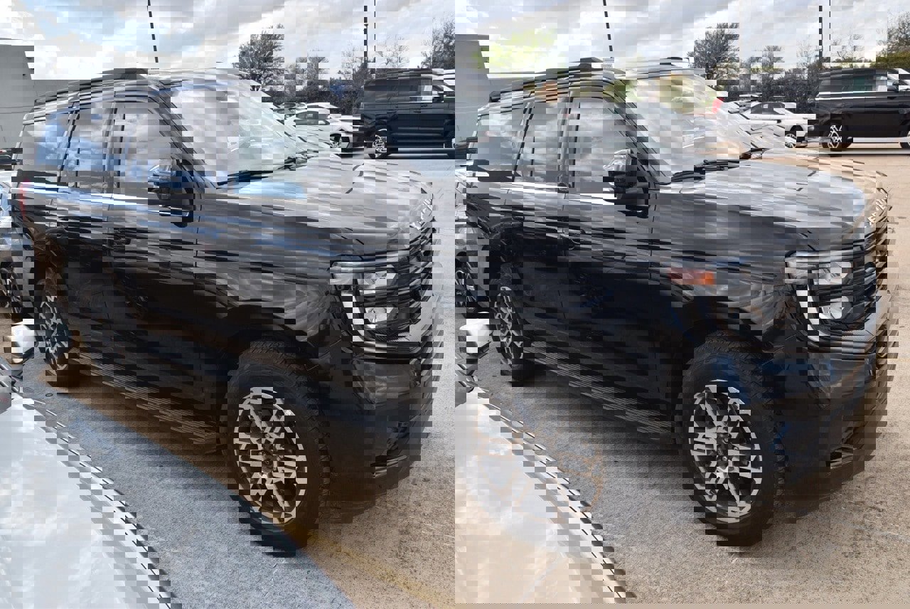 Certified 2025 Ford Expedition Max Active image 8